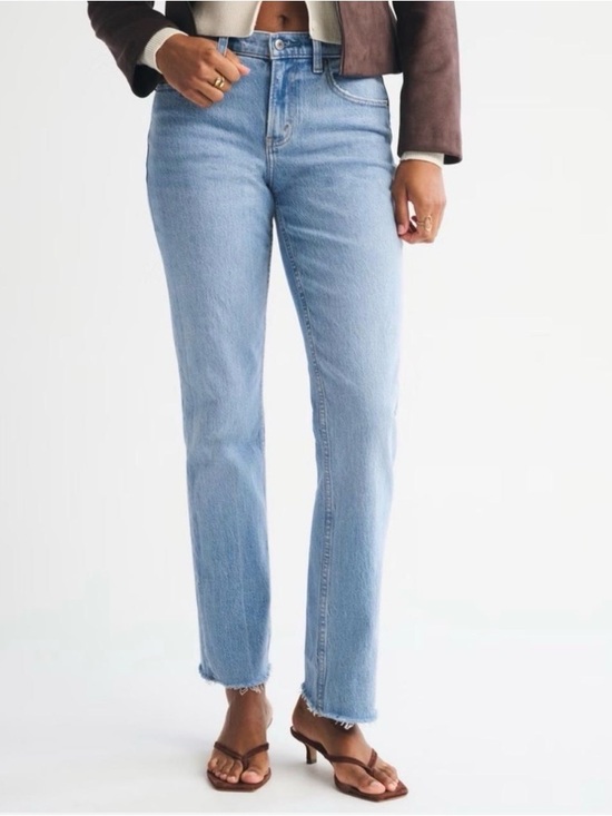 Abercrombie & Fitch Denim - Abercrombie & Fitch 90s Light Blue Mid Rise Straight Curve Love Jeans Women’s 27